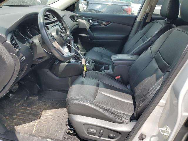 NISSAN ROGUE 2017 Srebrny