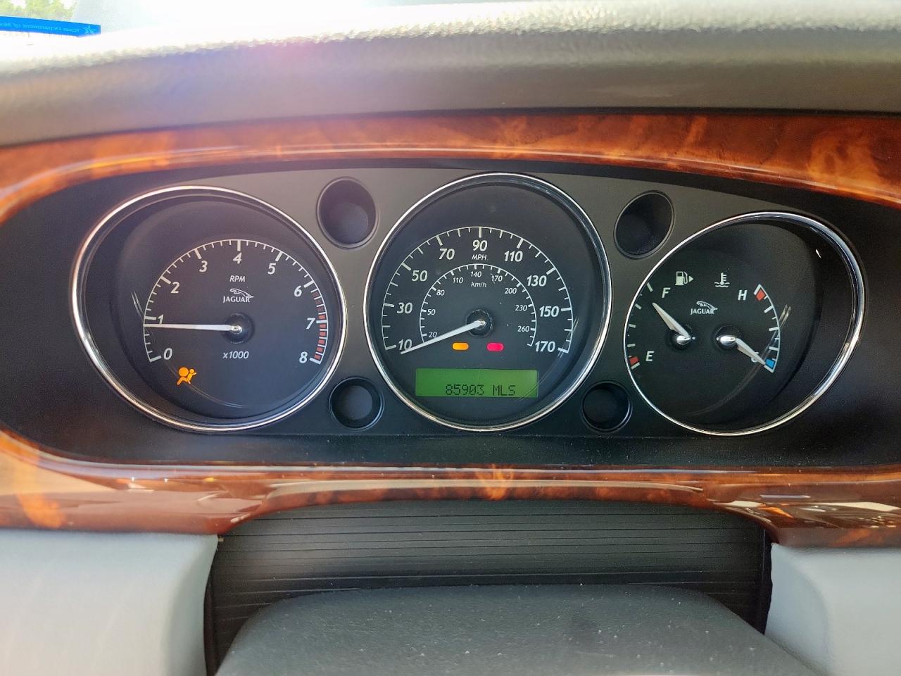 2008 Jaguar Xj8 L VIN: SAJWA79BX8SH28045 Lot: 61042375