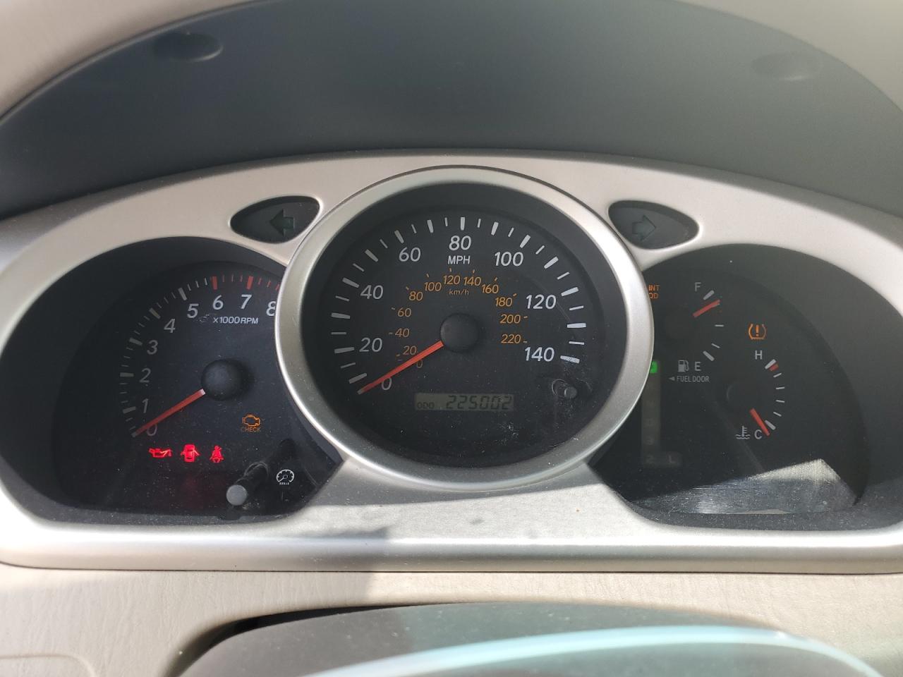 2005 Toyota Highlander Limited VIN: JTEDP21A950057266 Lot: 62678385