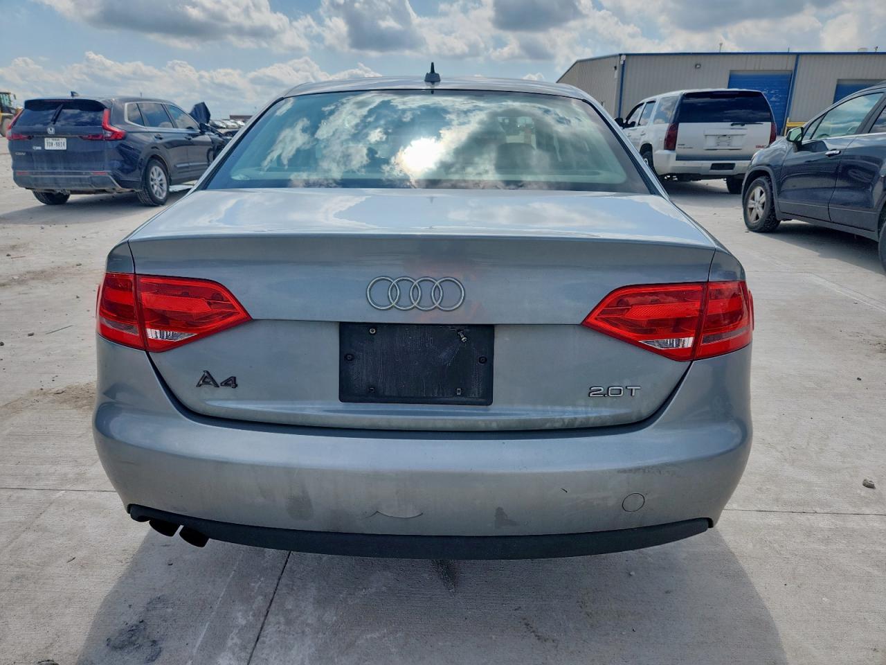 2010 Audi A4 Premium VIN: WAUAFAFL5AN037556 Lot: 59297225