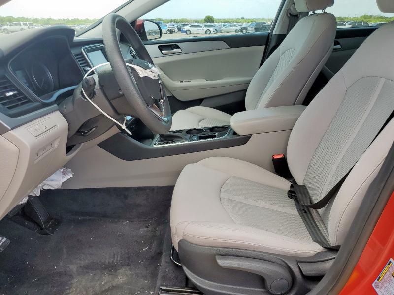  HYUNDAI SONATA 2018 Czerwony