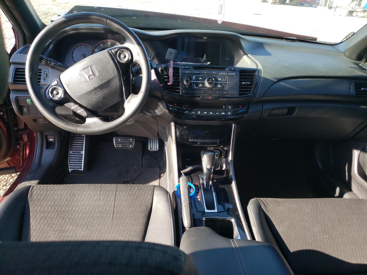 2017 Honda Accord Sport VIN: 1HGCR2F52HA155898 Lot: 61280265