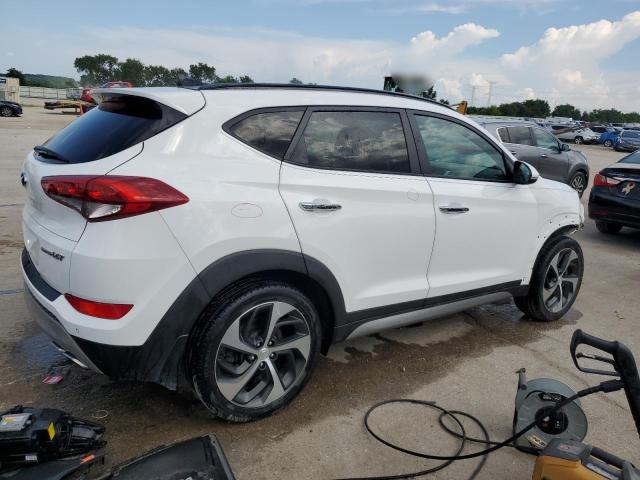  HYUNDAI TUCSON 2017 Белы