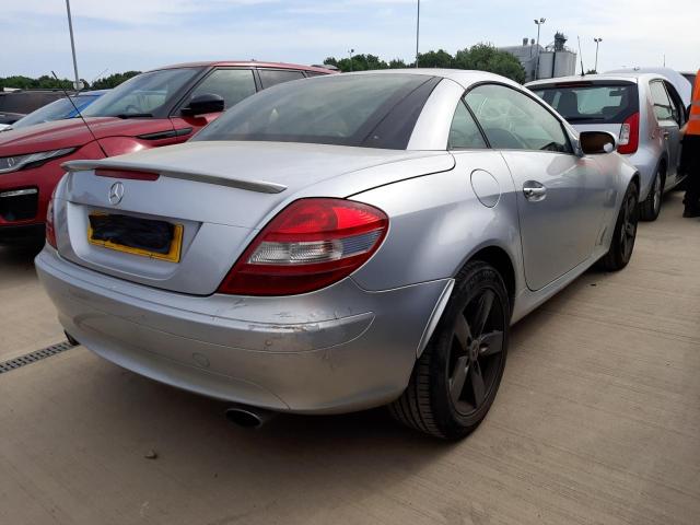 2005 MERCEDES BENZ SLK280 AUT