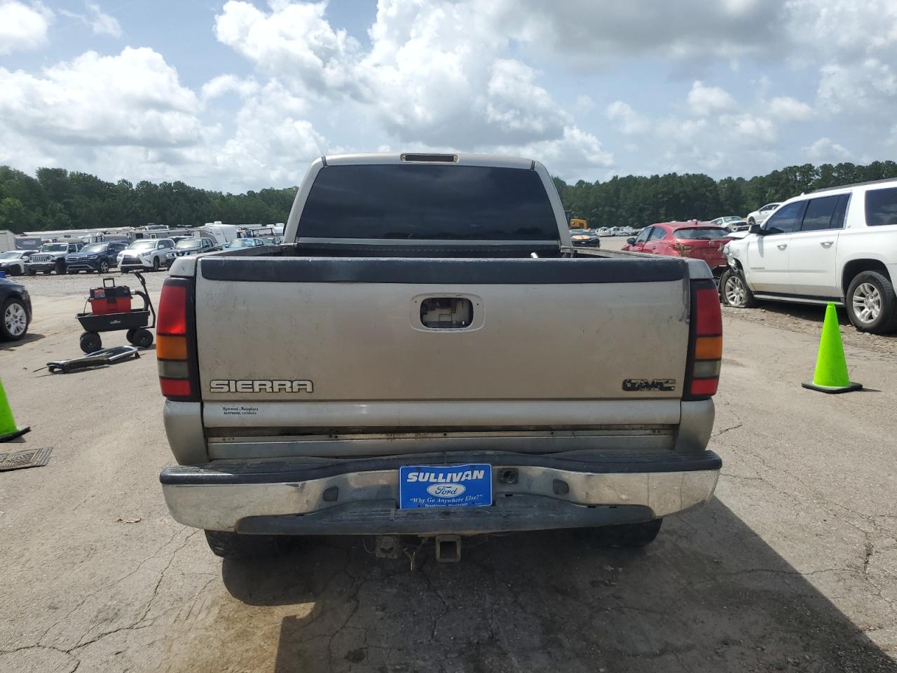 2002 GMC New Sierra K1500 VIN: 2GTEK19VX21265777 Lot: 62720945