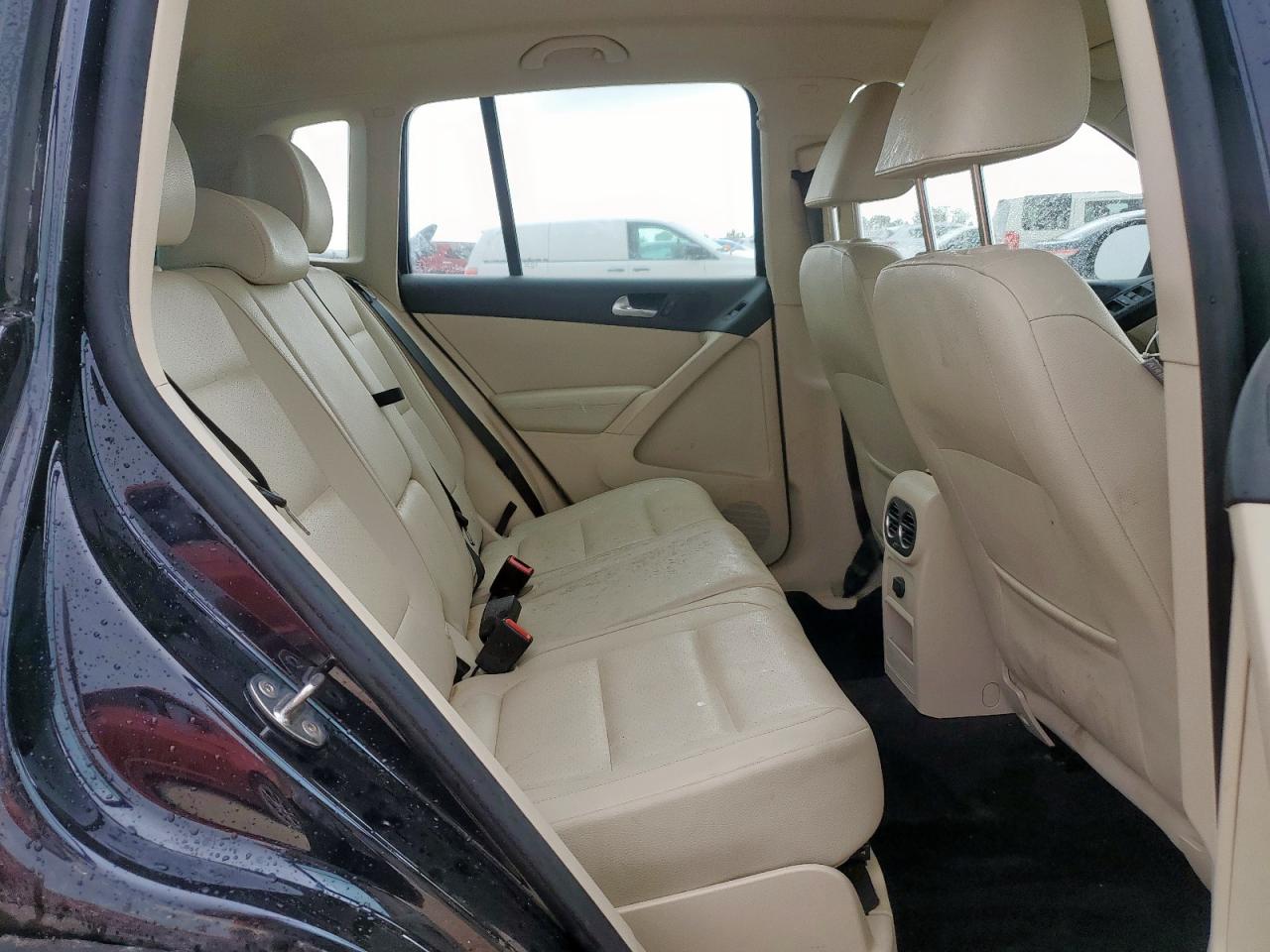 2017 Volkswagen Tiguan S VIN: WVGAV7AX4HK014764 Lot: 63100435