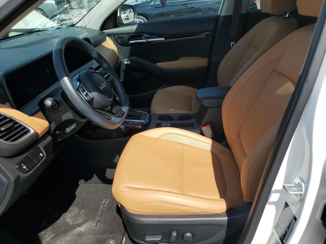 2024 Kia Seltos Sx VIN: KNDETCA70R7587816 Lot: 62563495