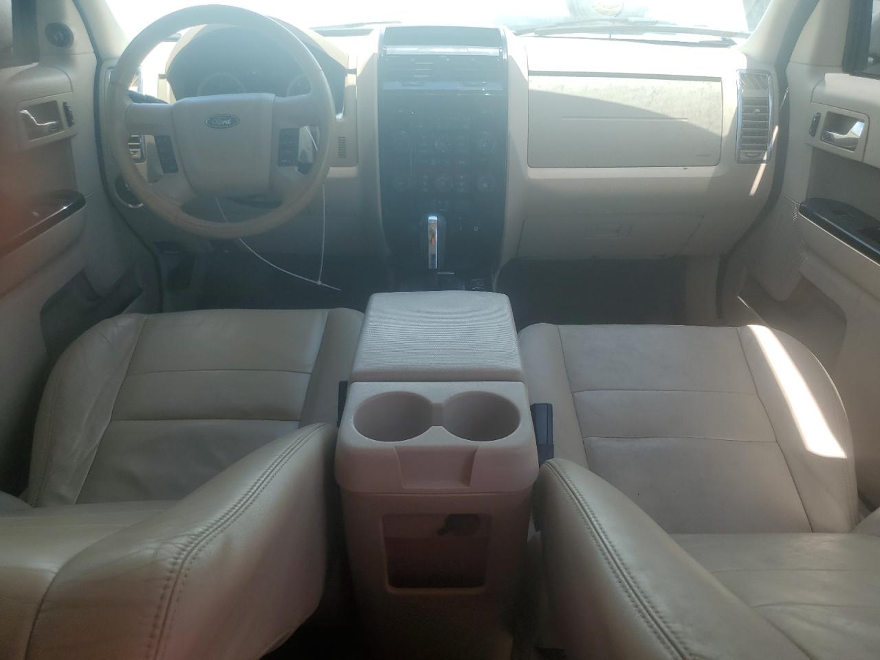 2010 Ford Escape Limited VIN: 1FMCU9EG0AKD41976 Lot: 61395595