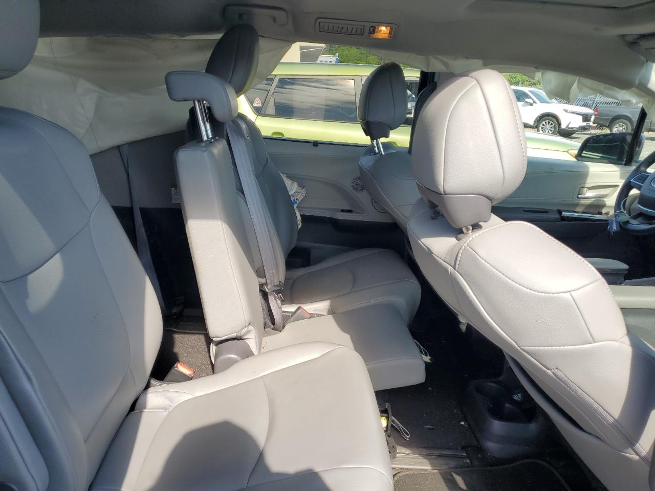 2022 Toyota Sienna Xle VIN: 5TDYRKEC0NS124927 Lot: 62726065