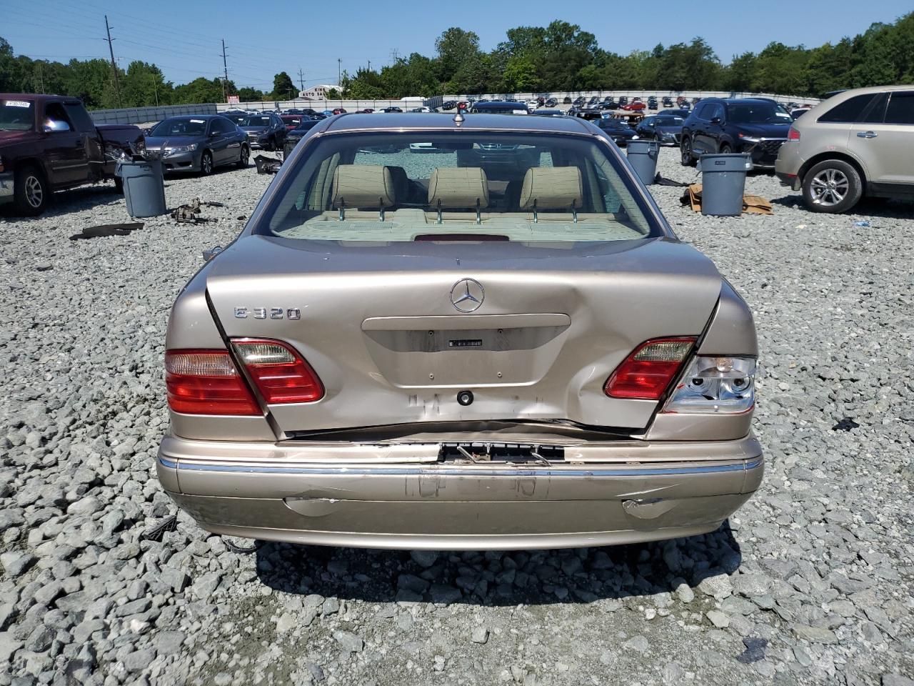 2000 Mercedes-Benz E 320 VIN: WDBJF65J5YA976089 Lot: 61727855