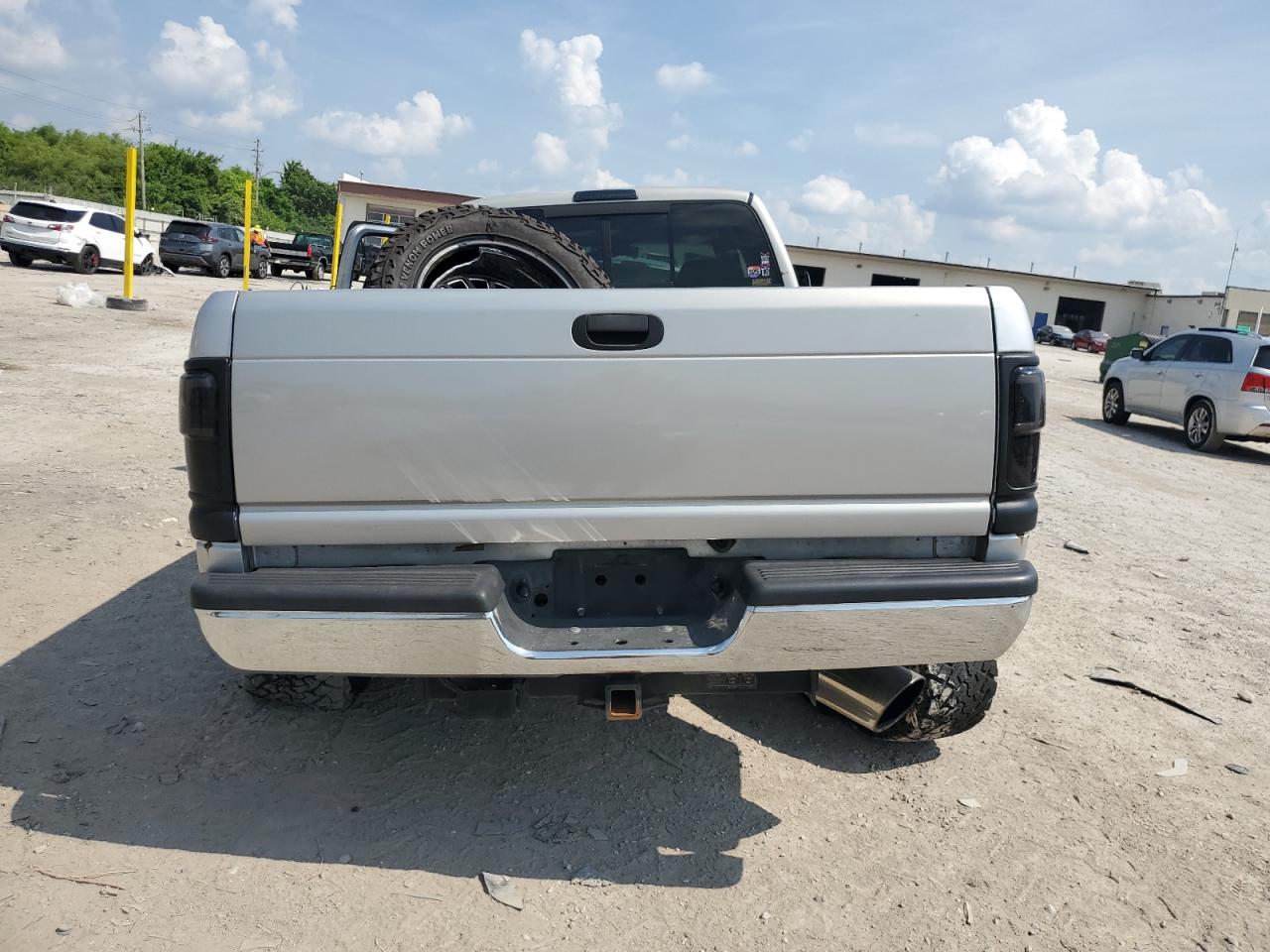 1999 Dodge Ram 2500 VIN: 3B7KF2362XG182518 Lot: 62145055