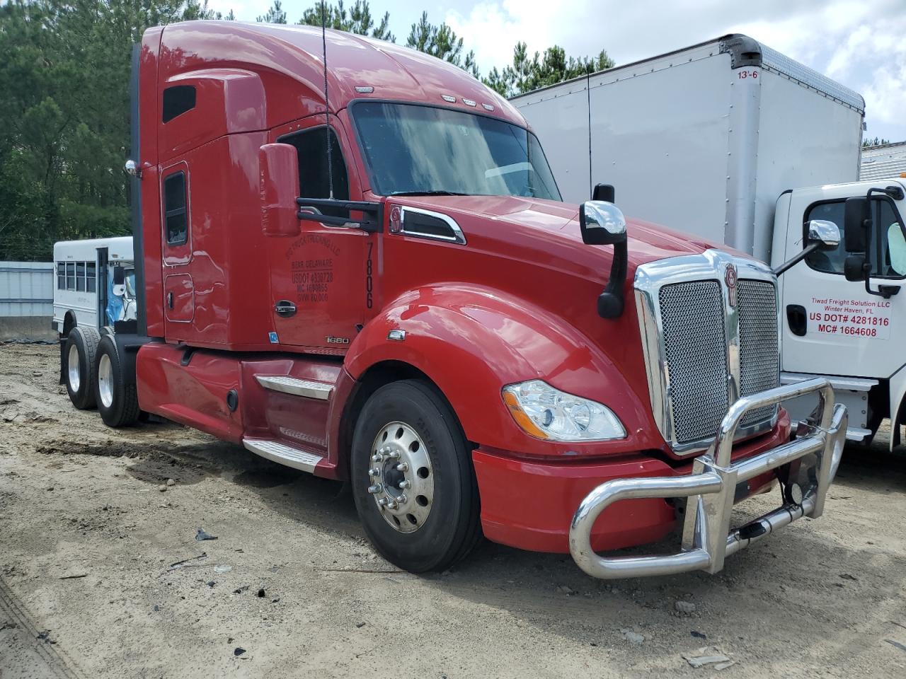 2019 Kenworth Construction T680 for Sale in Sandston, VA - Side