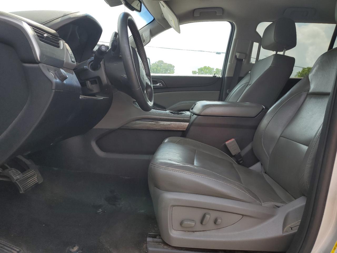 2018 Chevrolet Suburban C1500 Lt VIN: 1GNSCHKC8JR174117 Lot: 62705625