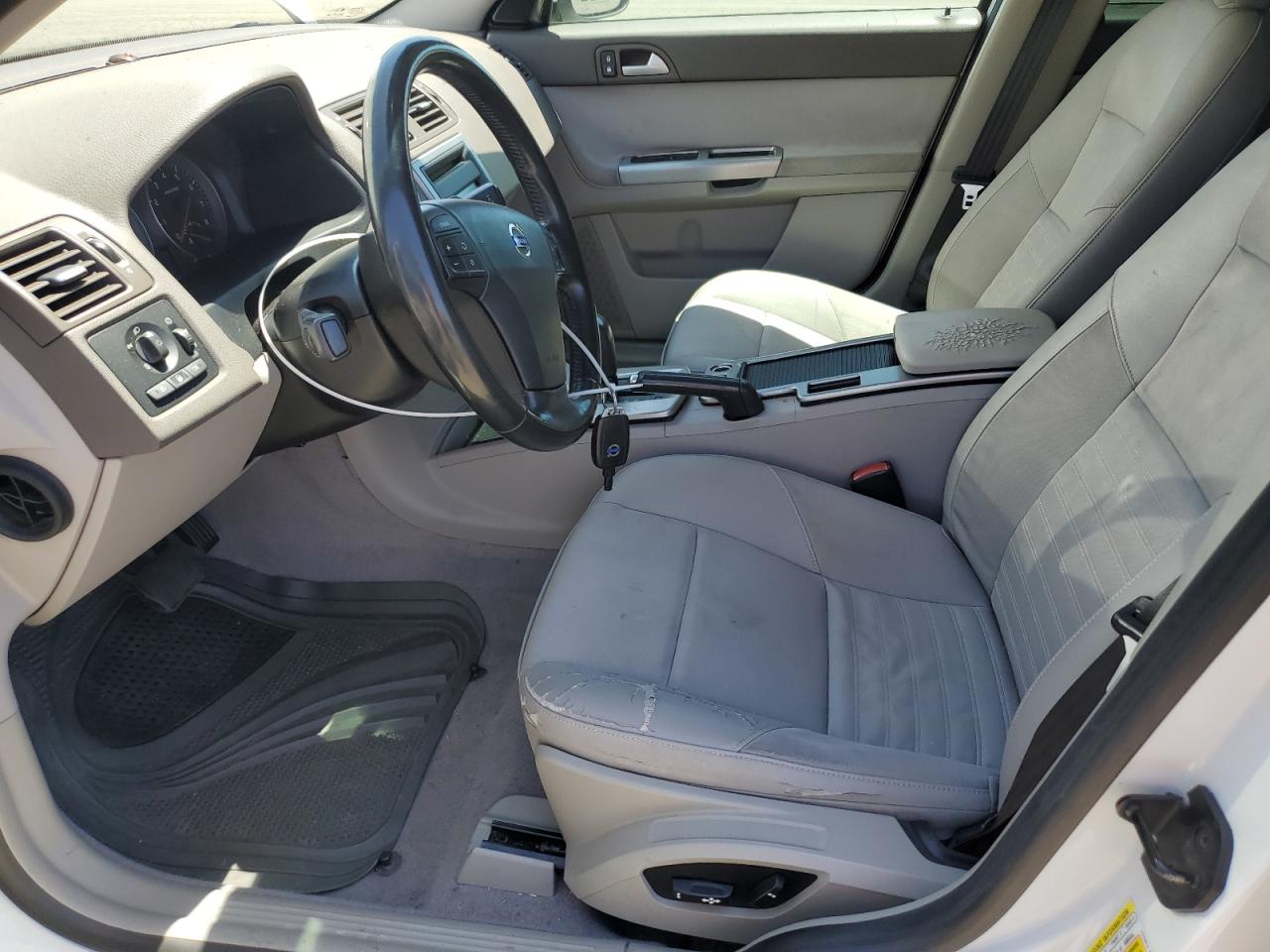 2009 Volvo V50 2.4I VIN: YV1MW390X92457706 Lot: 62789205