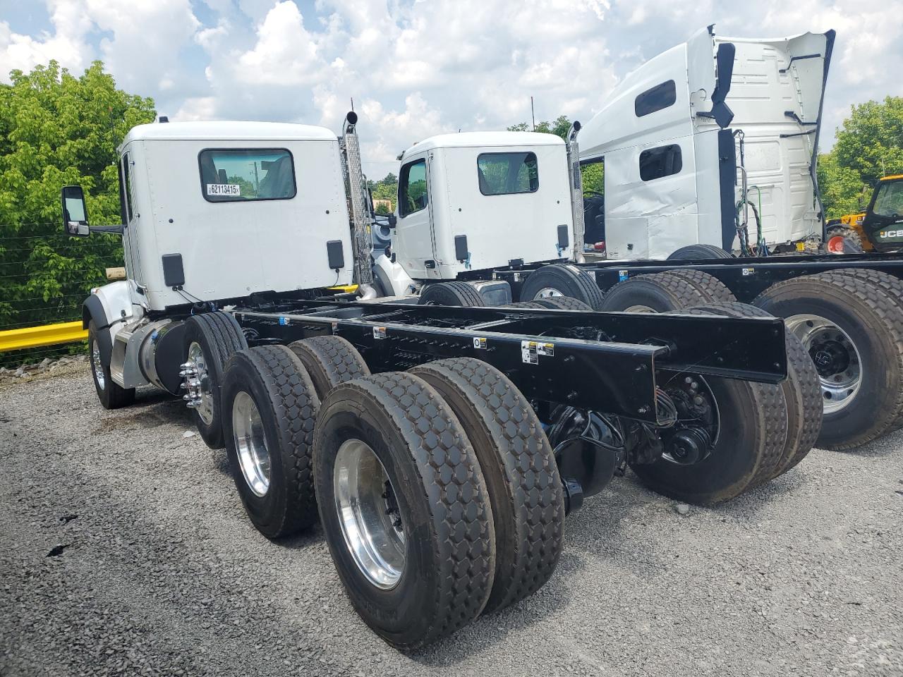 PETERBILT ALL MODELS 2025 VIN 1NPCXPEXXSD758505 photo 3