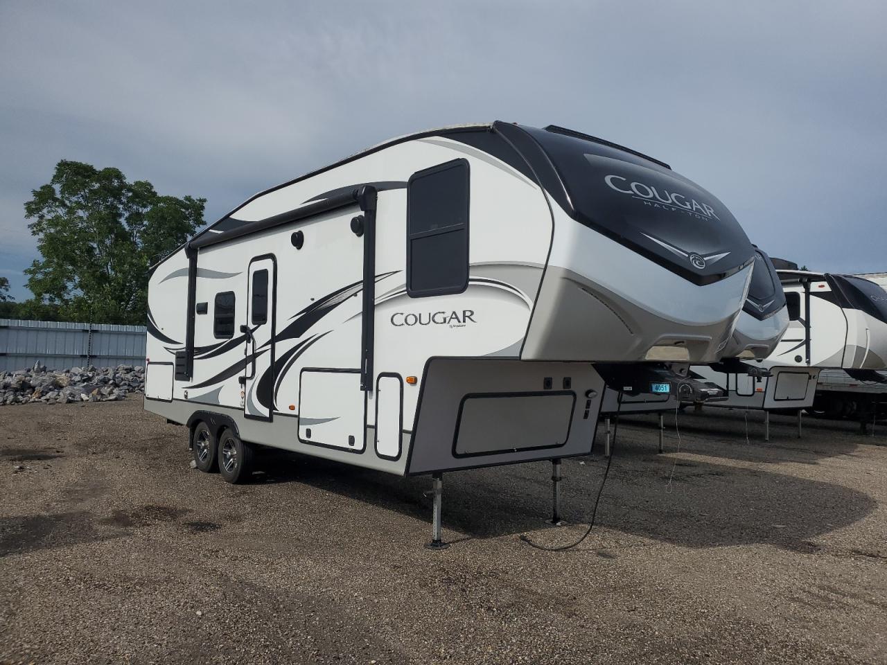 2020 Dutchman Cougar zu verkaufen in Newton, AL - Top/Roof
