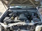 2002 Toyota Sequoia Sr5 للبيع في Los Angeles، CA - Front End