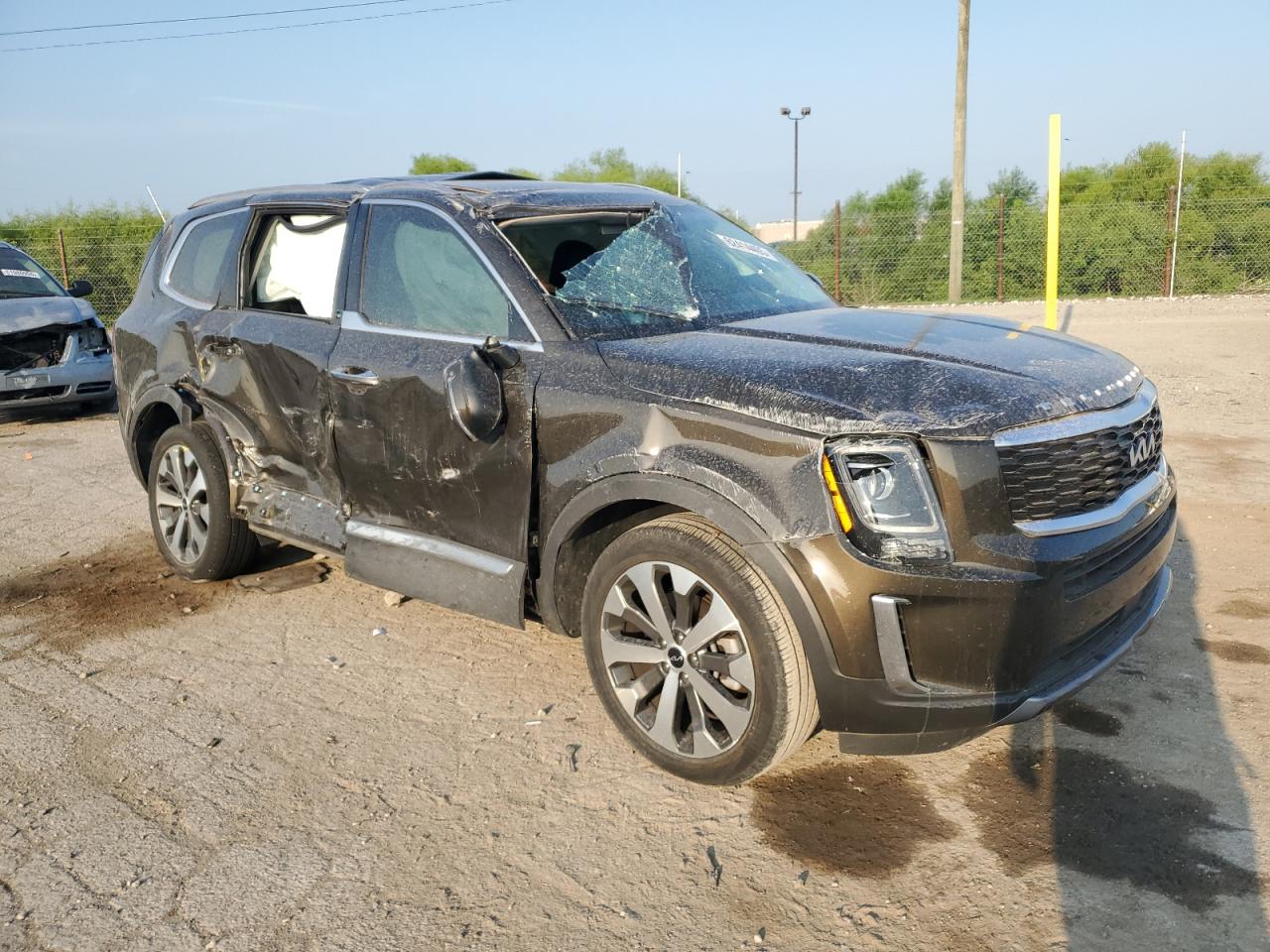 KIA TELLURIDE 2022 VIN 5XYP64HC8NG247187 фото 4