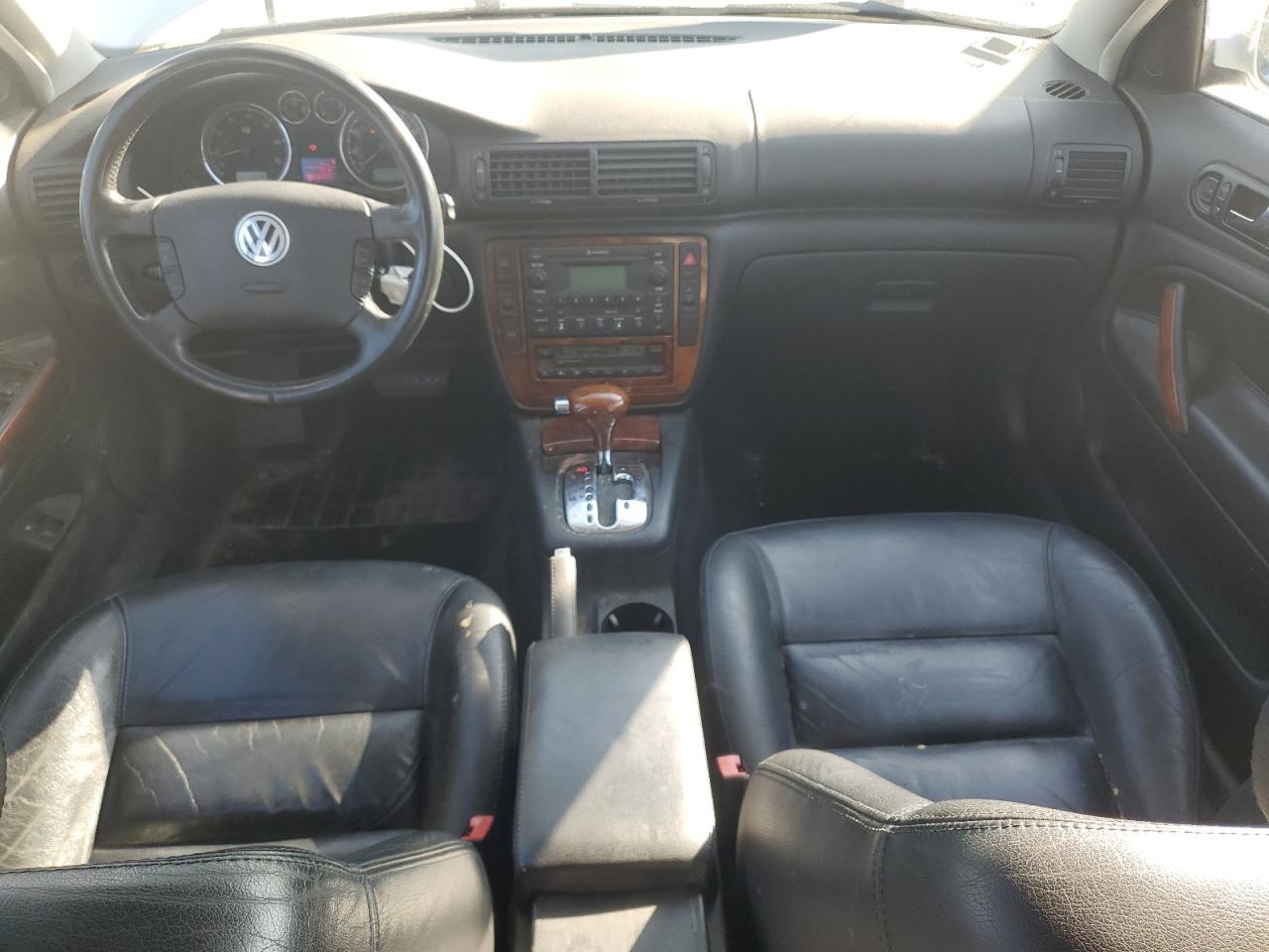 2002 Volkswagen Passat Glx VIN: WVWWH63B42E324688 Lot: 62146345