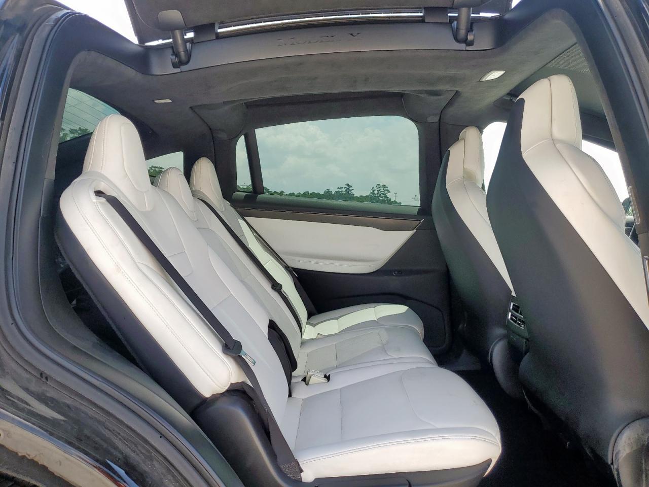 2017 Tesla Model X VIN: 5YJXCDE24HF049724 Lot: 59272965
