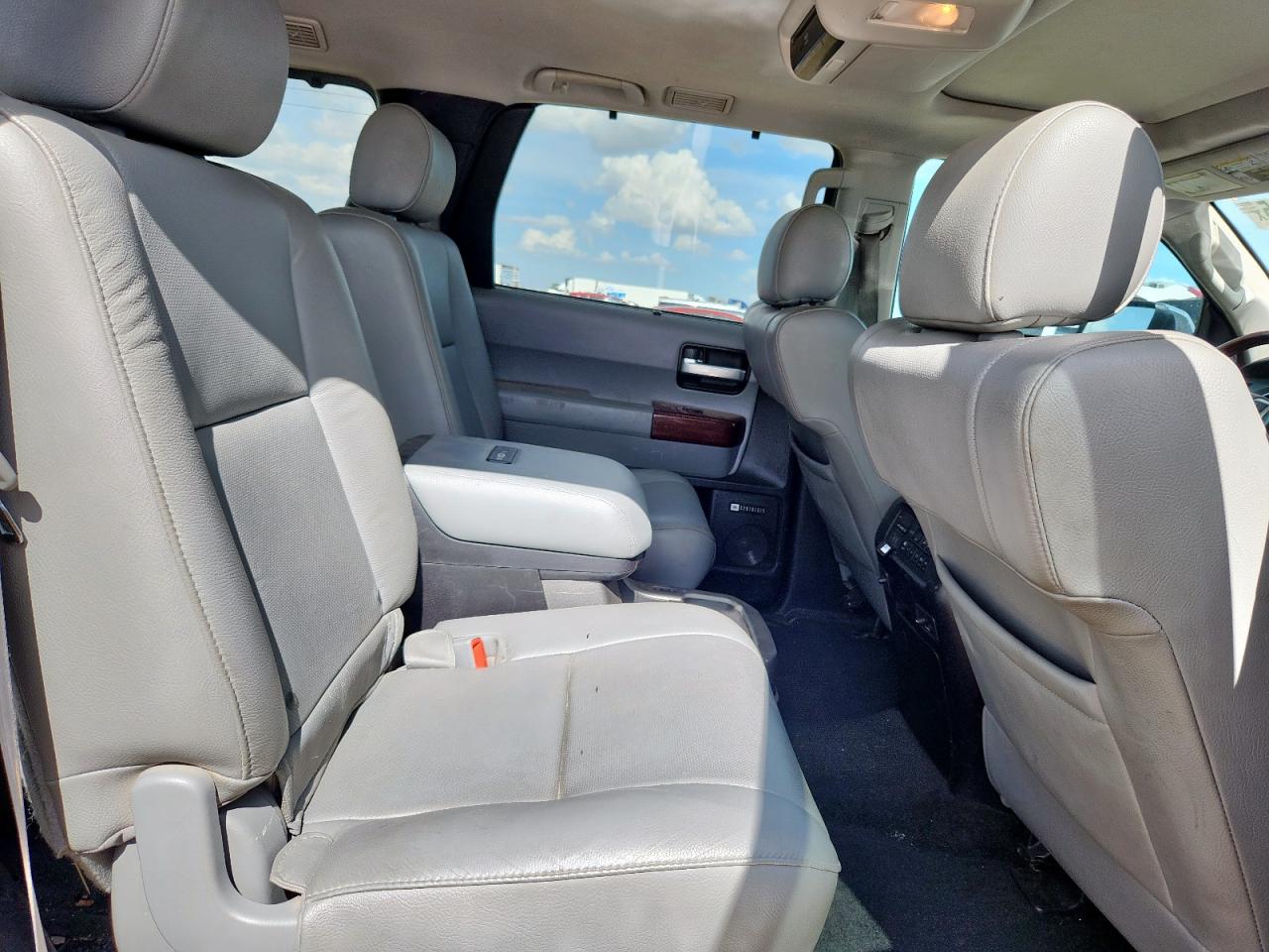 2015 Toyota Sequoia Platinum VIN: 5TDYY5G11FS056123 Lot: 62230685