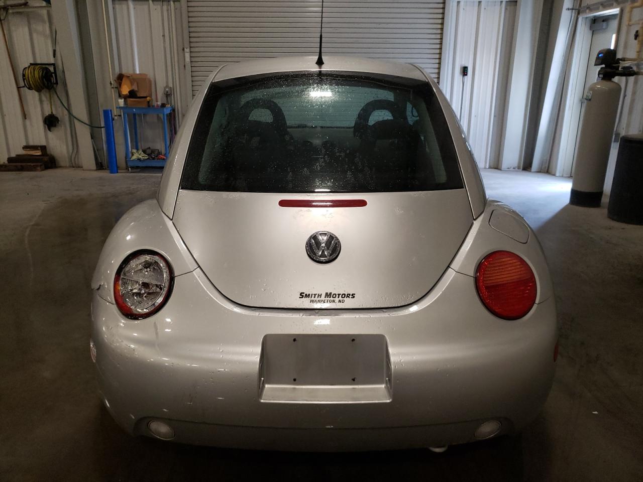 2001 Volkswagen New Beetle Gls VIN: 3VWCB21C81M450972 Lot: 61452095