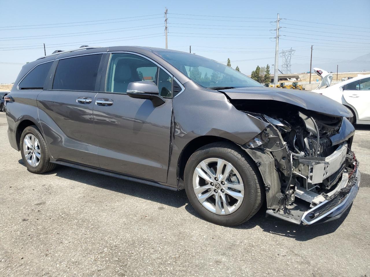 TOYOTA SIENNA 2024 VIN 5TDZRKEC6RS189999 zdjęcie 4