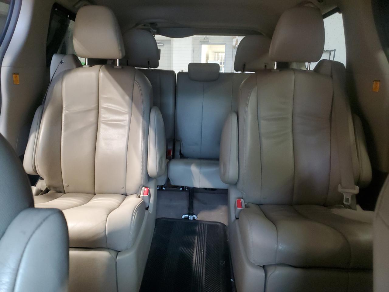 TOYOTA All Models 2013 VIN 5TDYK3DC6DS315844 фото 10