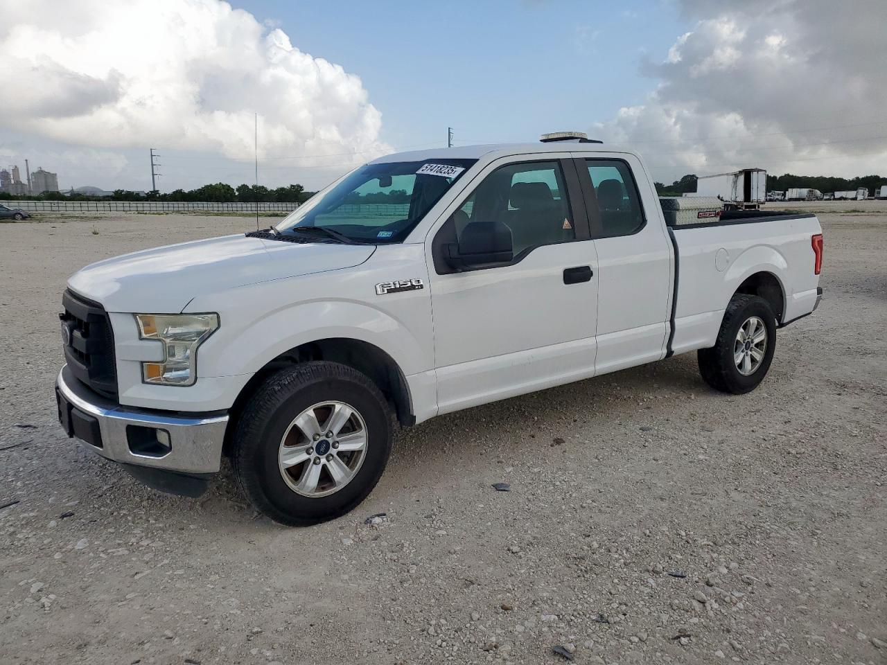 2015 Ford F150 Super Cab იყიდება New Braunfels-ში, TX - Hail