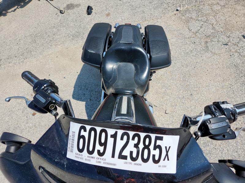 HARLEY-DAVIDSON FL 2016 Чорний