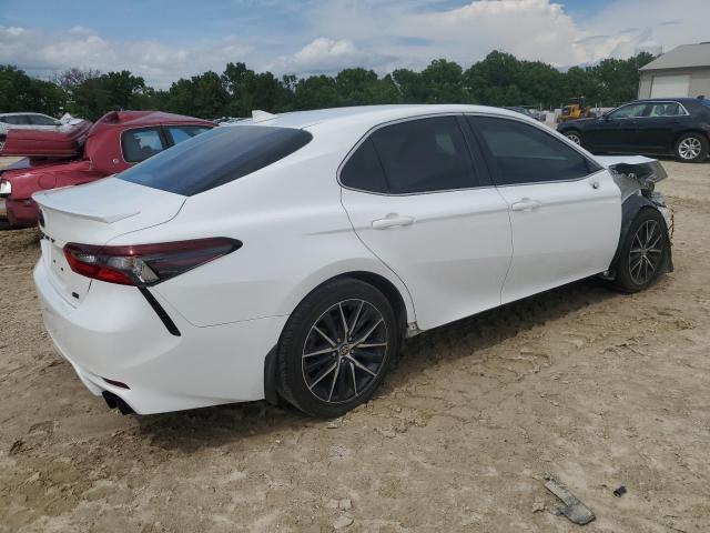  TOYOTA CAMRY 2021 Biały
