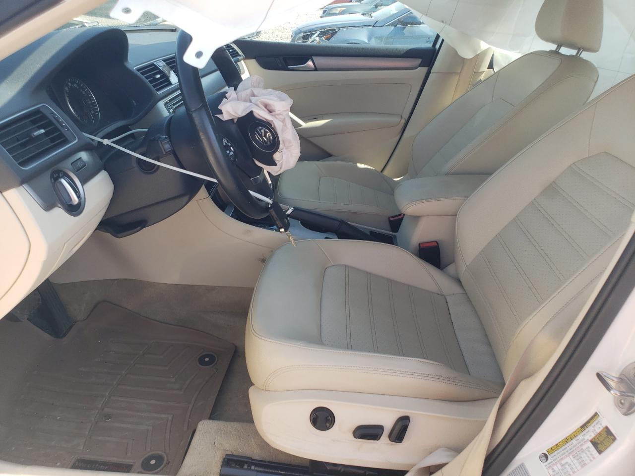 2015 Volkswagen Passat Se VIN: 1VWBS7A32FC066431 Lot: 62383285