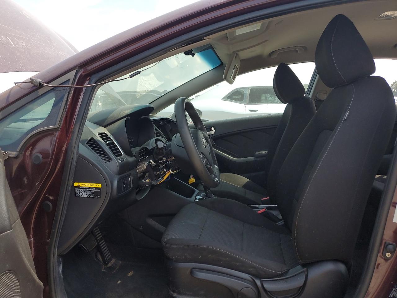 2018 Kia Forte Lx VIN: 3KPFK4A7XJE266450 Lot: 61766855