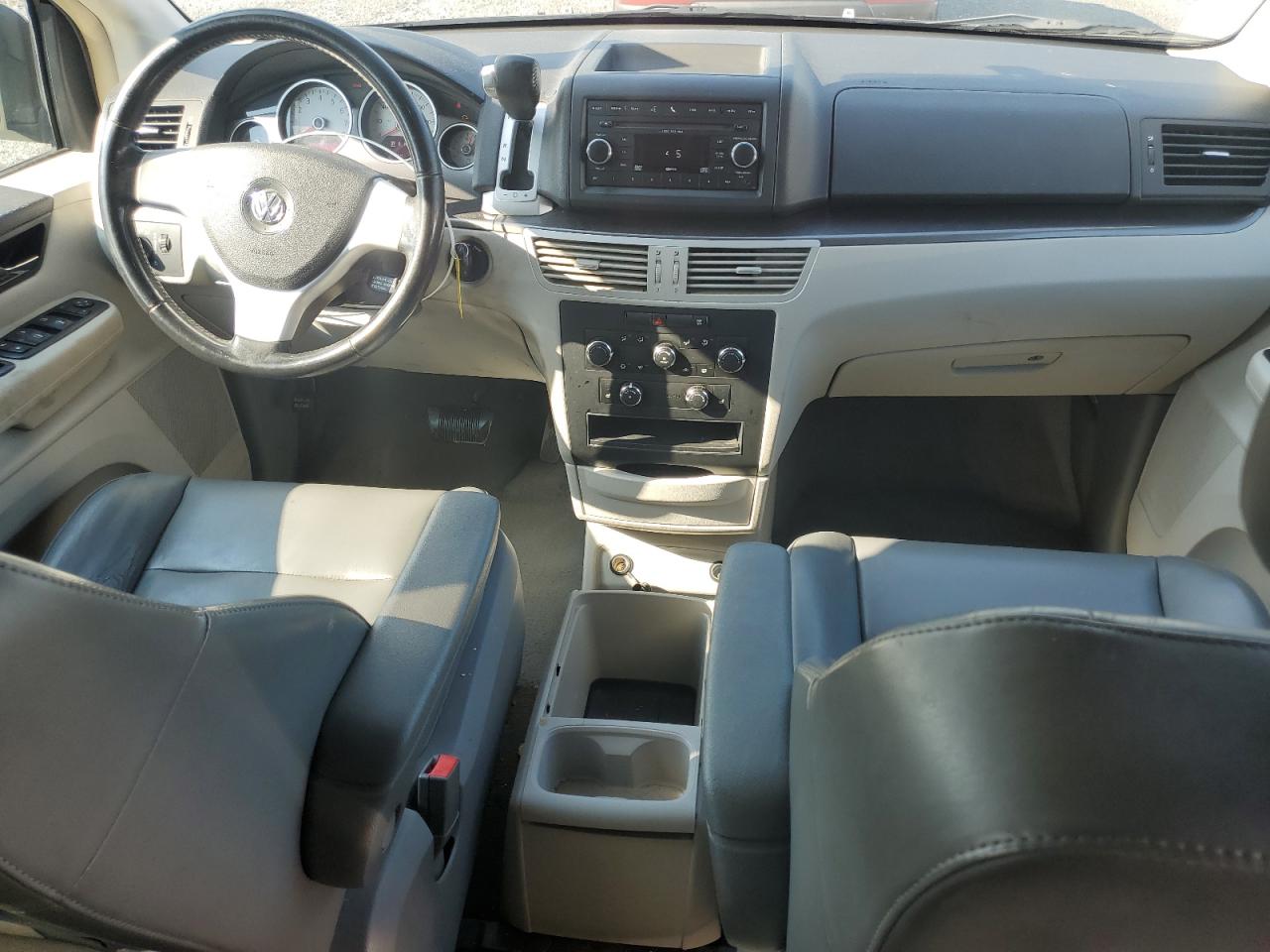 2010 Volkswagen Routan Se VIN: 2V4RW3D16AR424399 Lot: 62552585