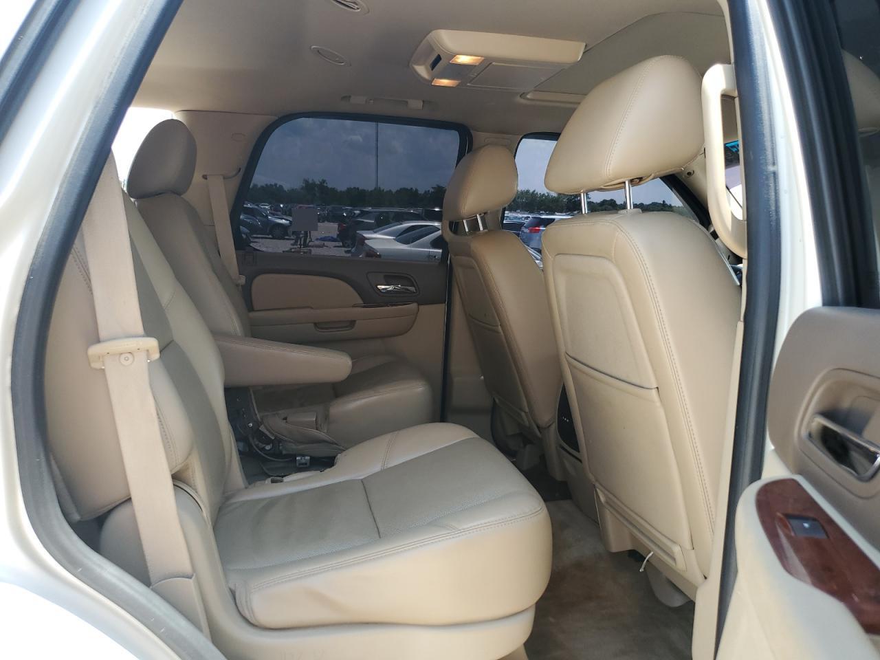 2011 Chevrolet Tahoe K1500 Ltz VIN: 1GNSKCE0XBR358774 Lot: 60456535