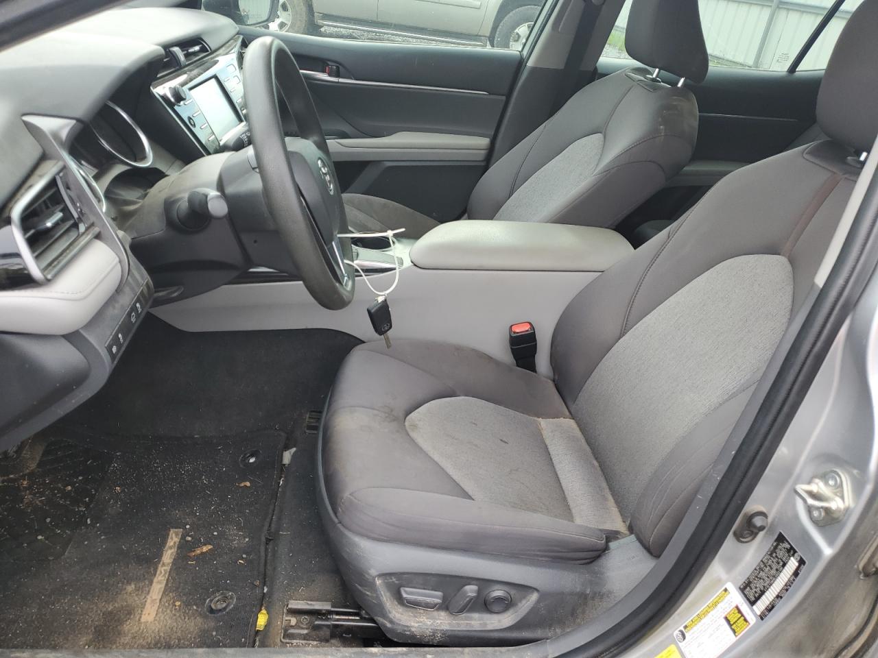 2020 Toyota Camry Le VIN: 4T1C11AK6LU502195 Lot: 61821535