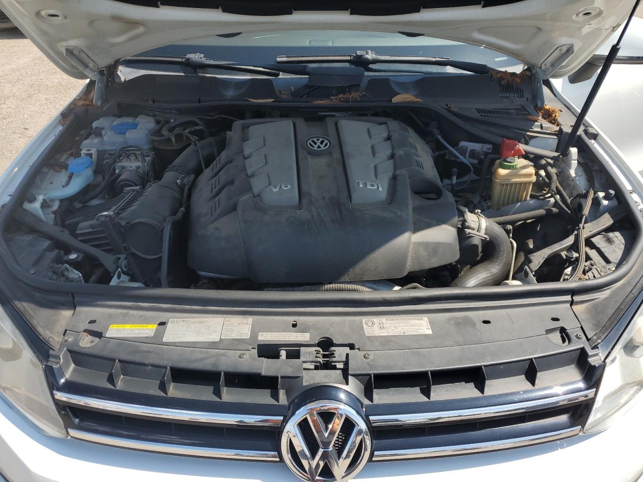 2013 Volkswagen Touareg V6 Tdi VIN: WVGEP9BP0DD000767 Lot: 61972725