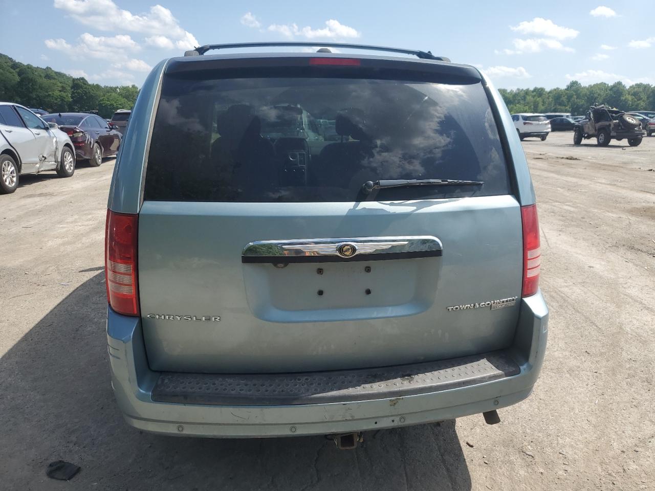 2010 Chrysler Town & Country Touring Plus VIN: 2A4RR8D19AR398096 Lot: 62332725