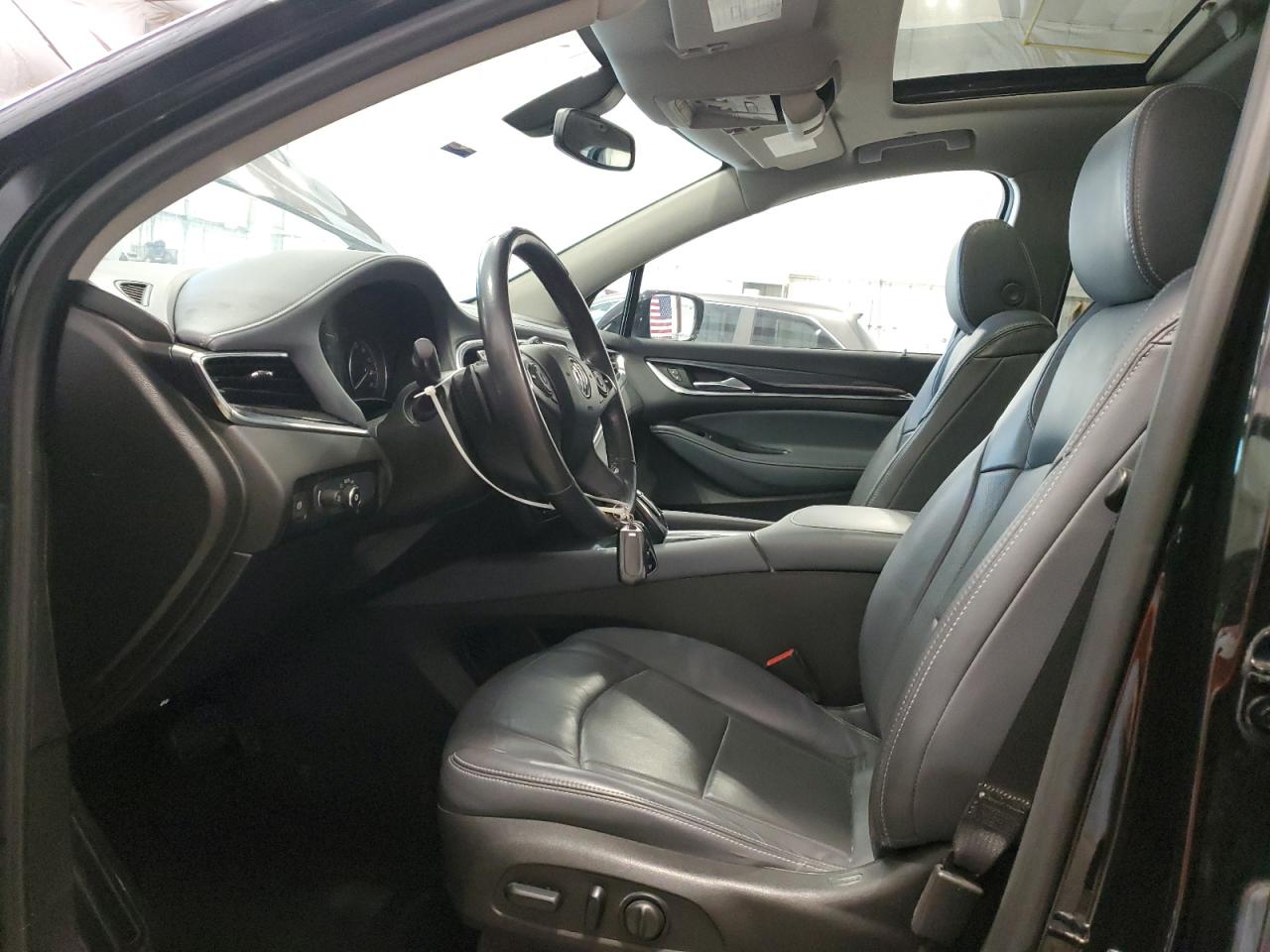 2018 Buick Enclave Essence VIN: 5GAERBKW3JJ159651 Lot: 61909395