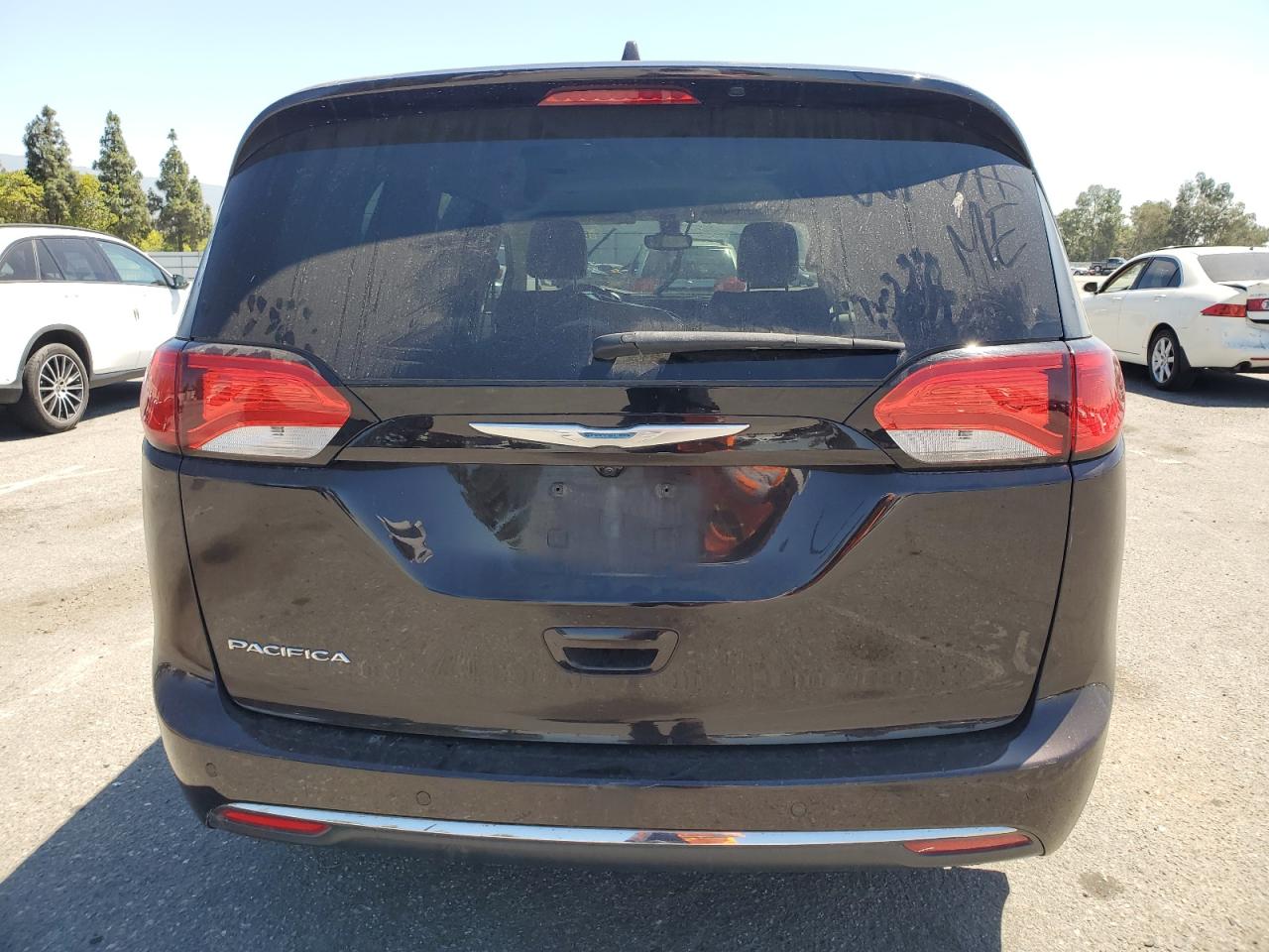 2017 Chrysler Pacifica Touring L VIN: 2C4RC1BG0HR635672 Lot: 62962185