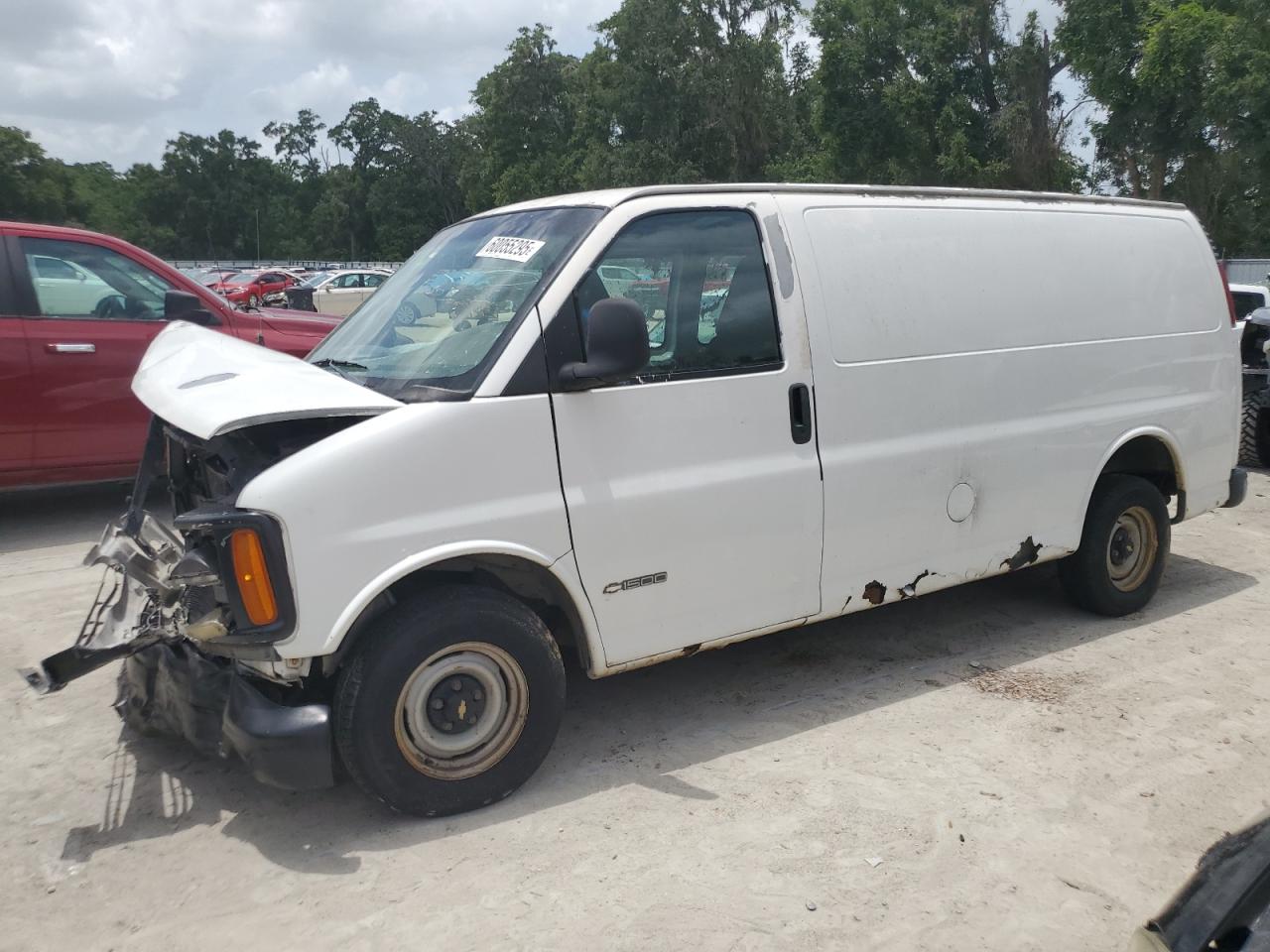 2002 Chevrolet Express G1500 for Sale in Ocala, FL - Front End