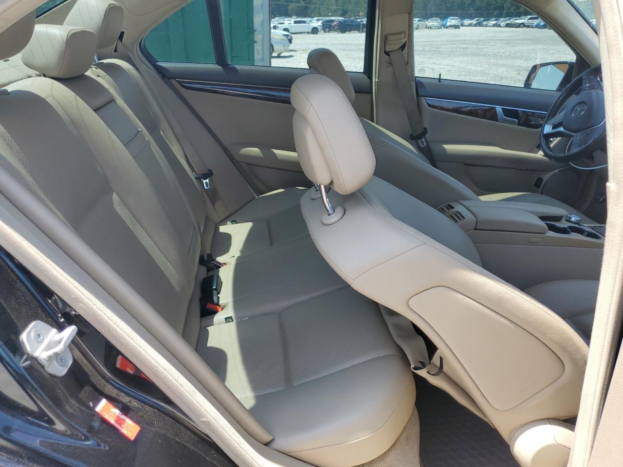 2014 Mercedes-Benz C 300 4Matic VIN: WDDGF8ABXER321936 Lot: 62744865