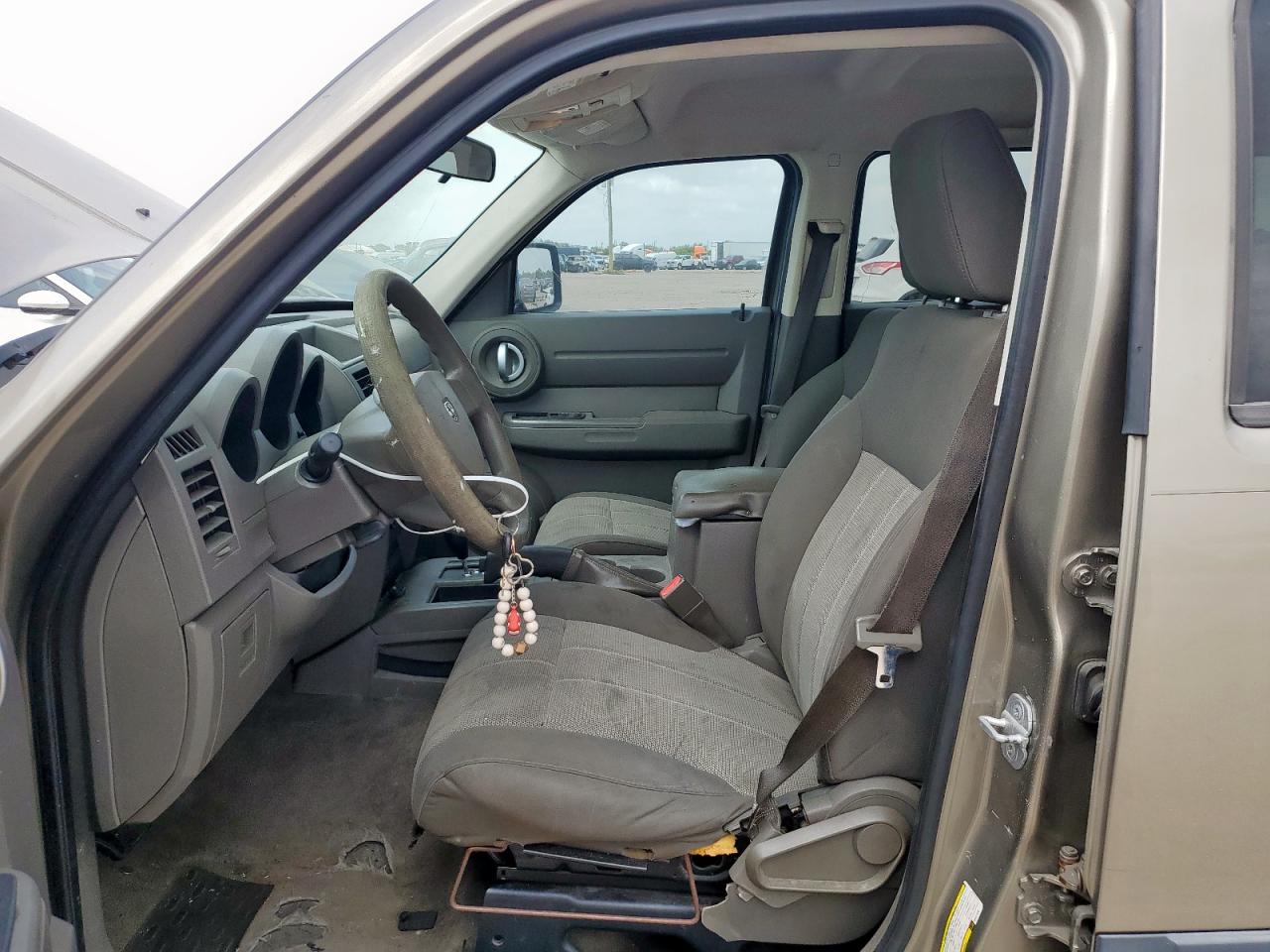 2007 Dodge Nitro Sxt VIN: 1D8GT28K17W597188 Lot: 59358085
