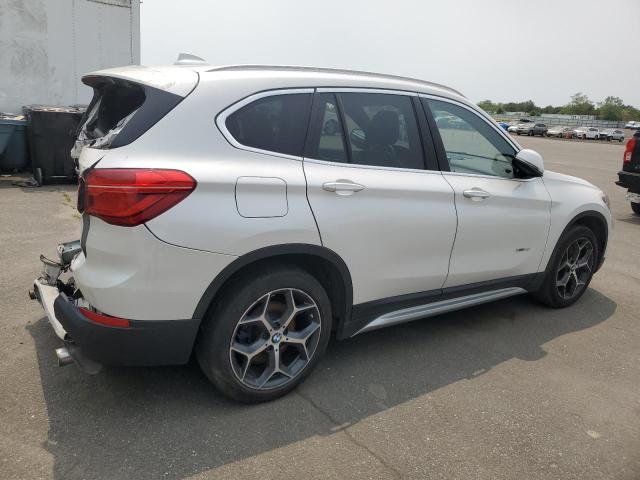 Parquets BMW X1 2016 Biały