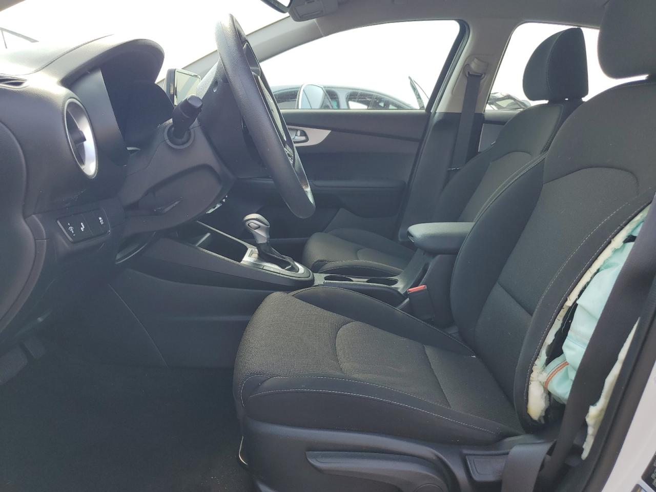KIA FORTE 2023 VIN 3KPF24AD1PE693076 zdjęcie 7