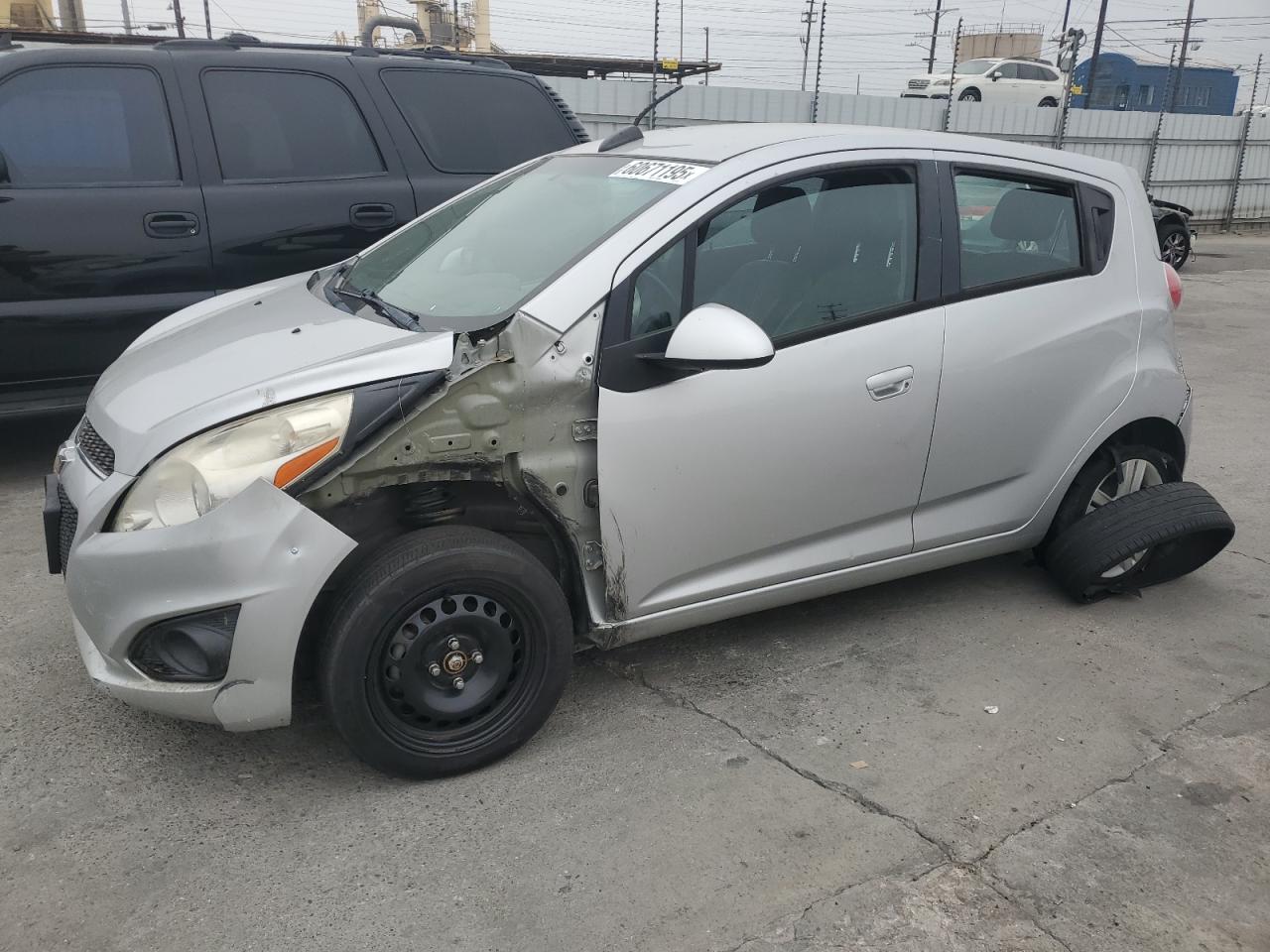 2015 Chevrolet Spark 1Lt продається в Sun Valley, CA - Front End