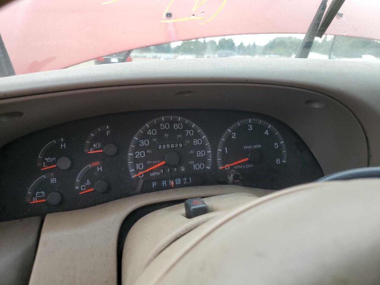 1997 Ford Expedition VIN: 1FMFU18L2VLC09020 Lot: 60626185