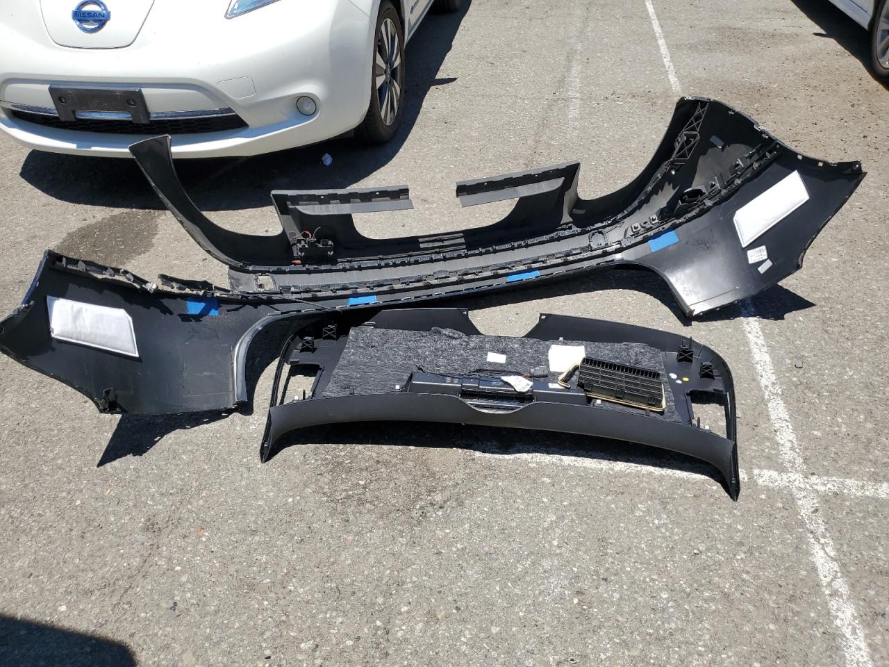 2015 Volkswagen Touareg V6 Tdi VIN: WVGEP9BP0FD007866 Lot: 63127475