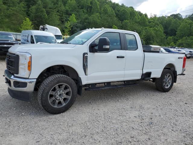 FORD F250 SUPER 2023