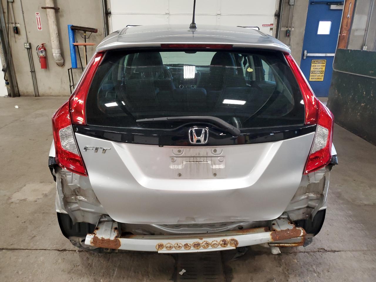 2015 Honda Fit Lx VIN: 3HGGK5H55FM711979 Lot: 62756625